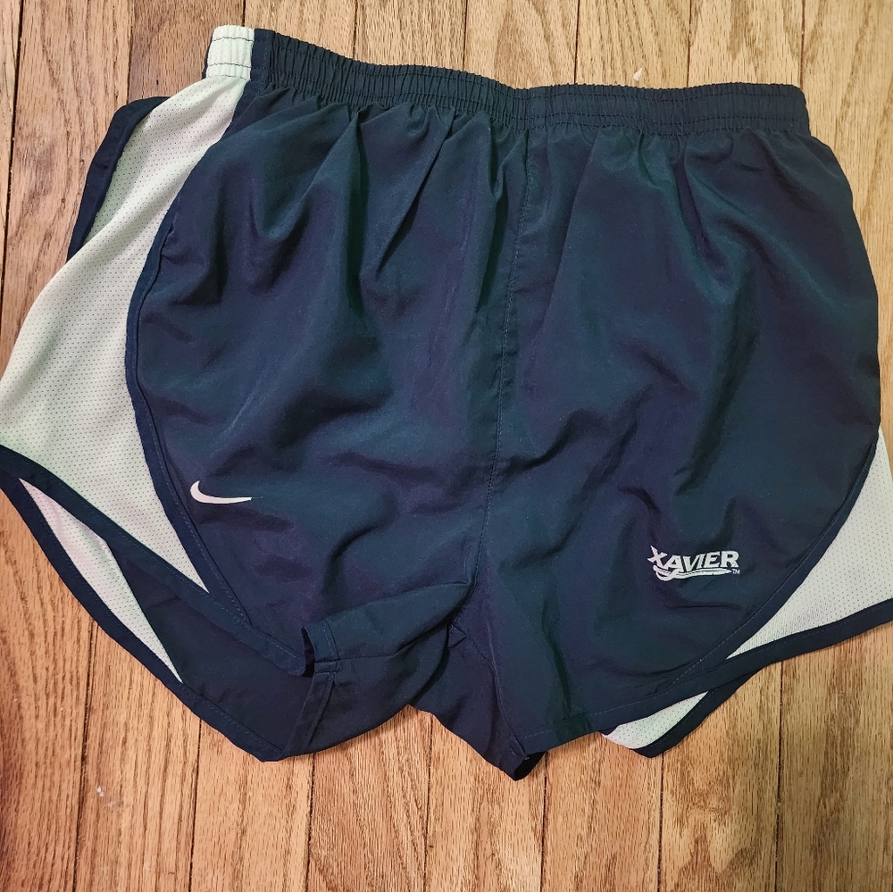 Xavier Nike running shorts S